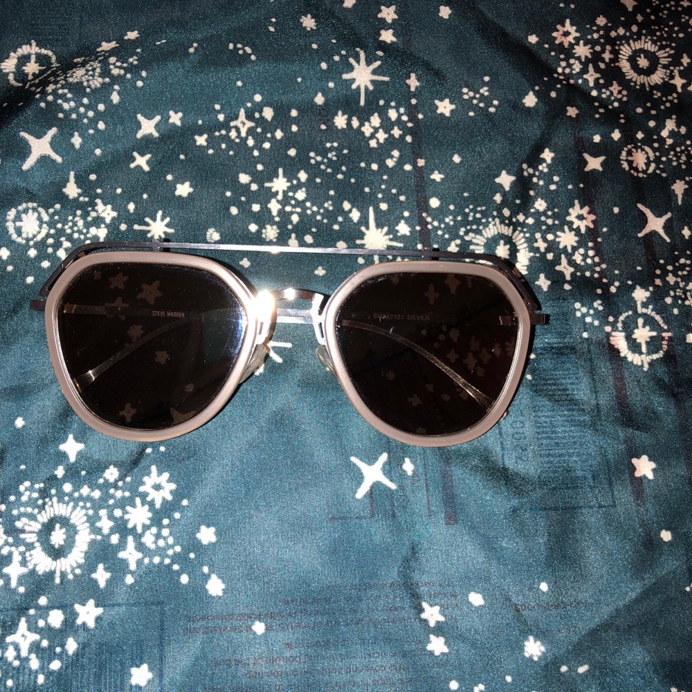 Steve Madden mirrored aviators
